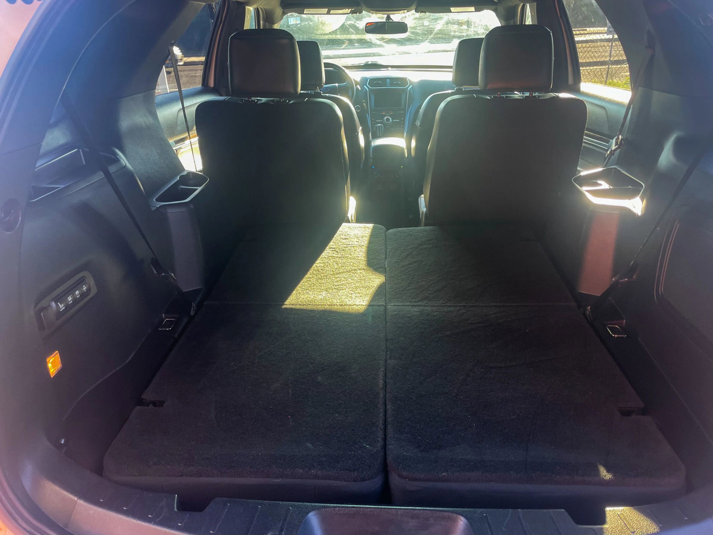 Used 2018 Ford Explorer Limited image 22