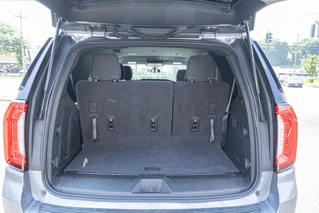 Used 2022 GMC Yukon SLE w/ Gmc Pro Safety Plus Package AWD/4WD image 30