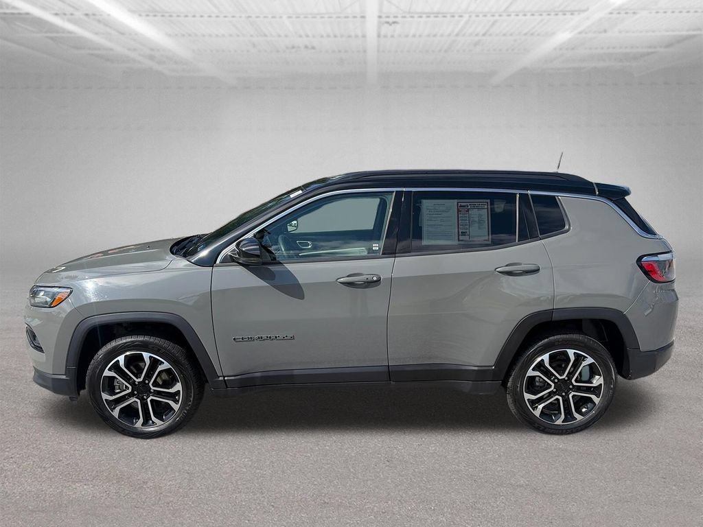 Used 2024 Jeep Compass Limited AWD/4WD image 3