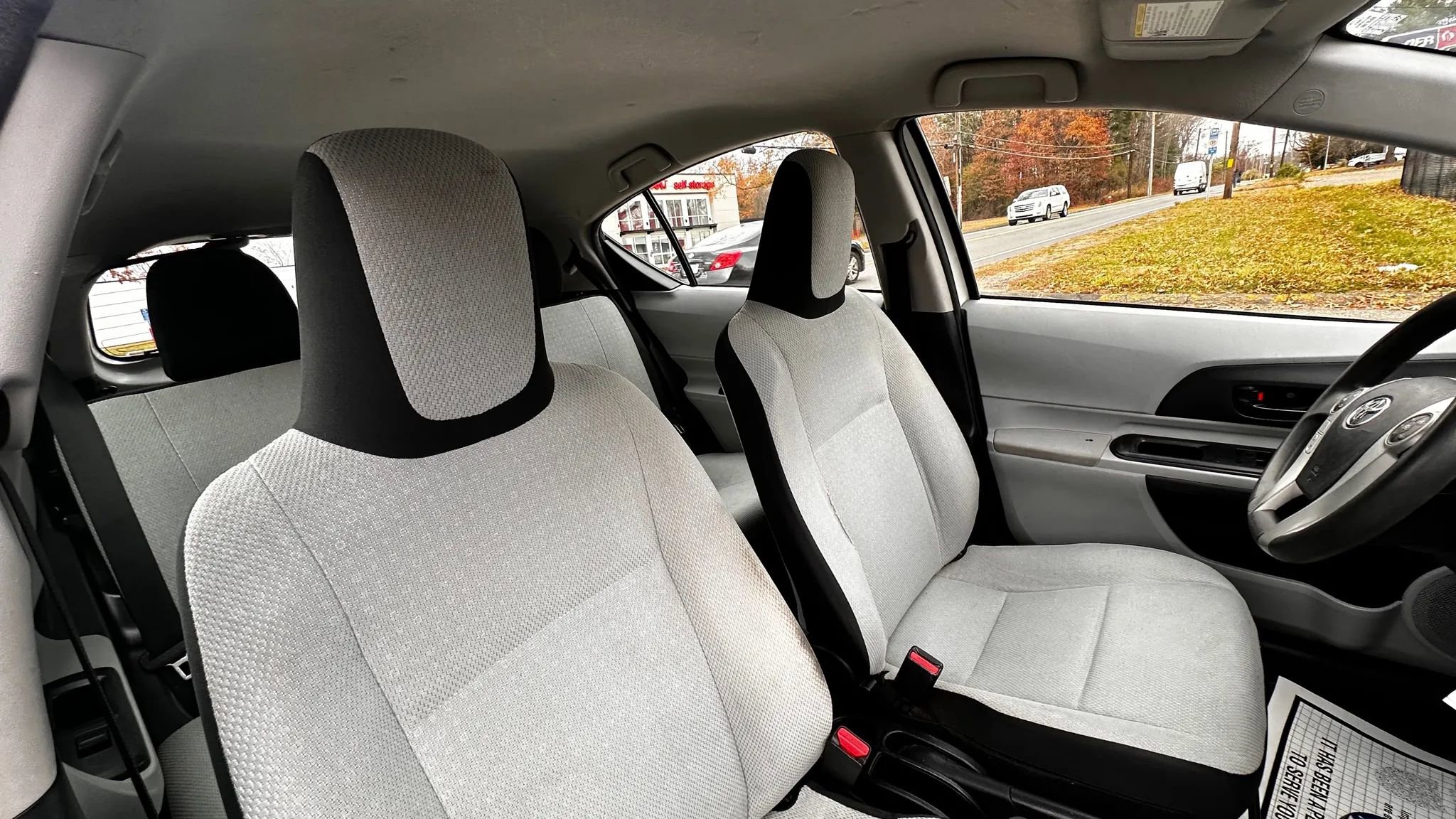 Used 2013 Toyota Prius C Three image 29