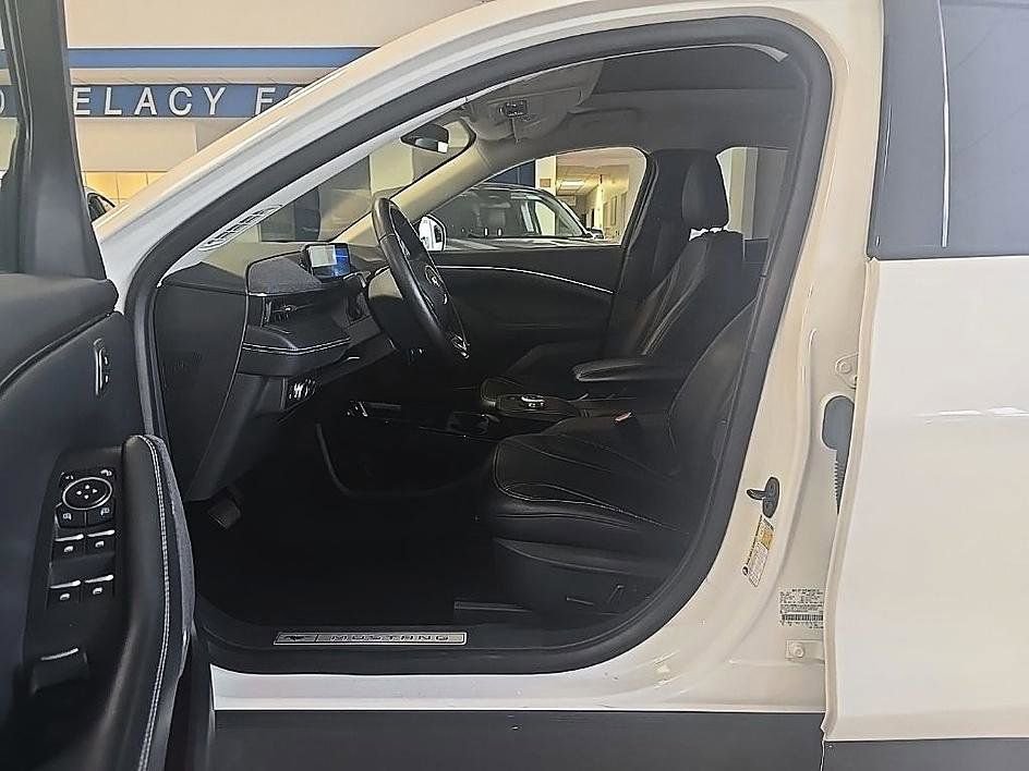 Used 2021 Ford Mustang Mach-E Premium image 12