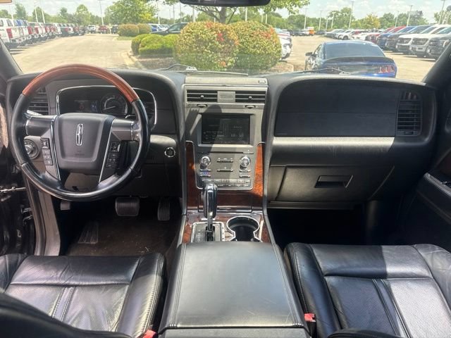 Used 2015 Lincoln Navigator L 4WD image 28