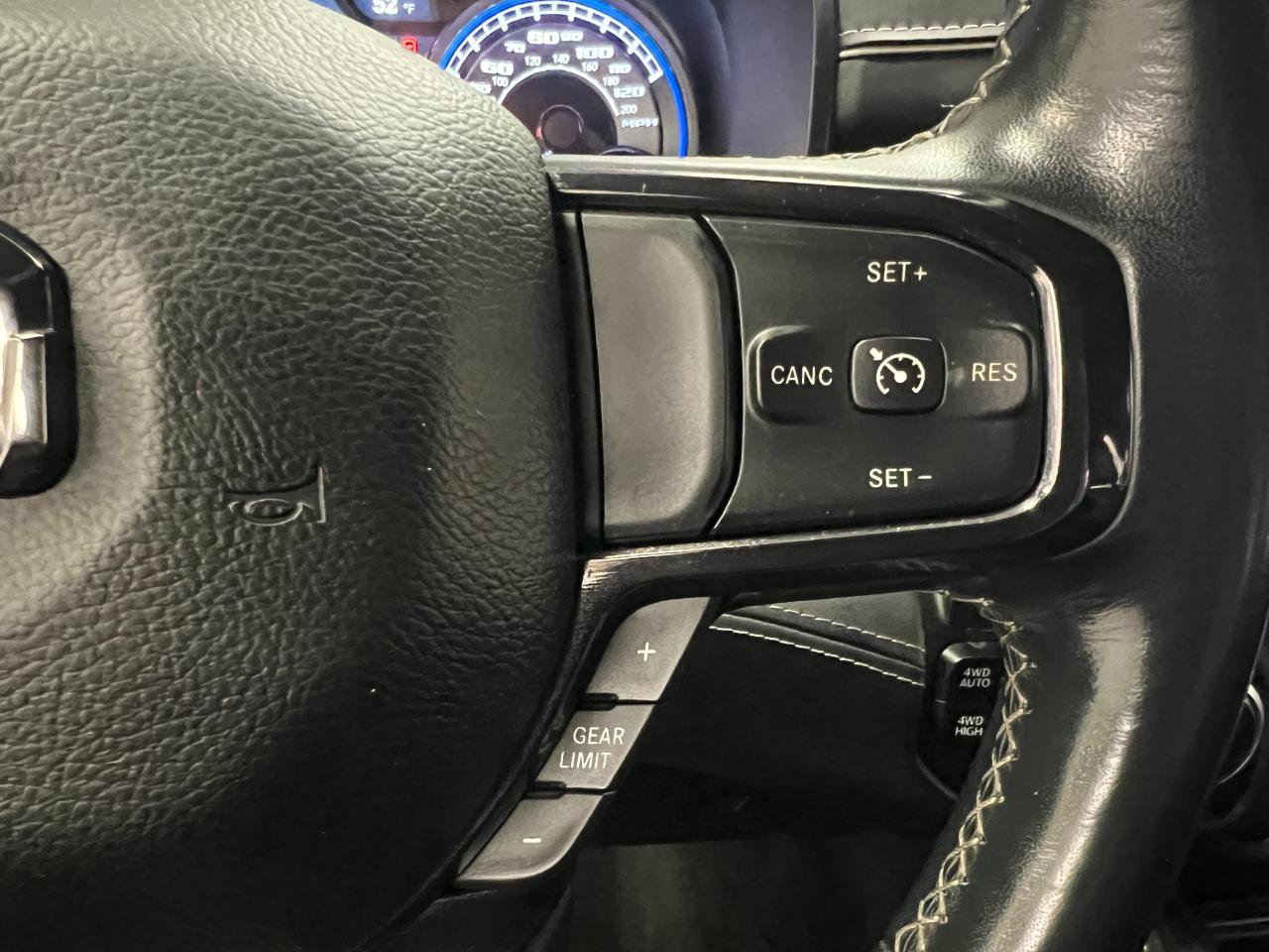 Used 2022 RAM 1500 Limited w/ Body Color Bumper Group AWD/4WD image 30