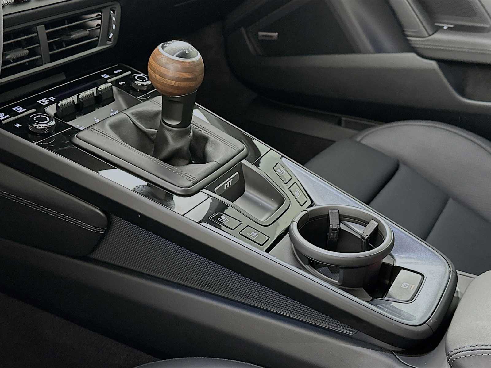 Certified 2025 Porsche 911 Carrera T image 20