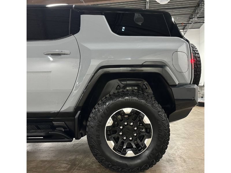 Used 2024 GMC Hummer EV 2X w/ Extreme Off-Road Package AWD/4WD image 10