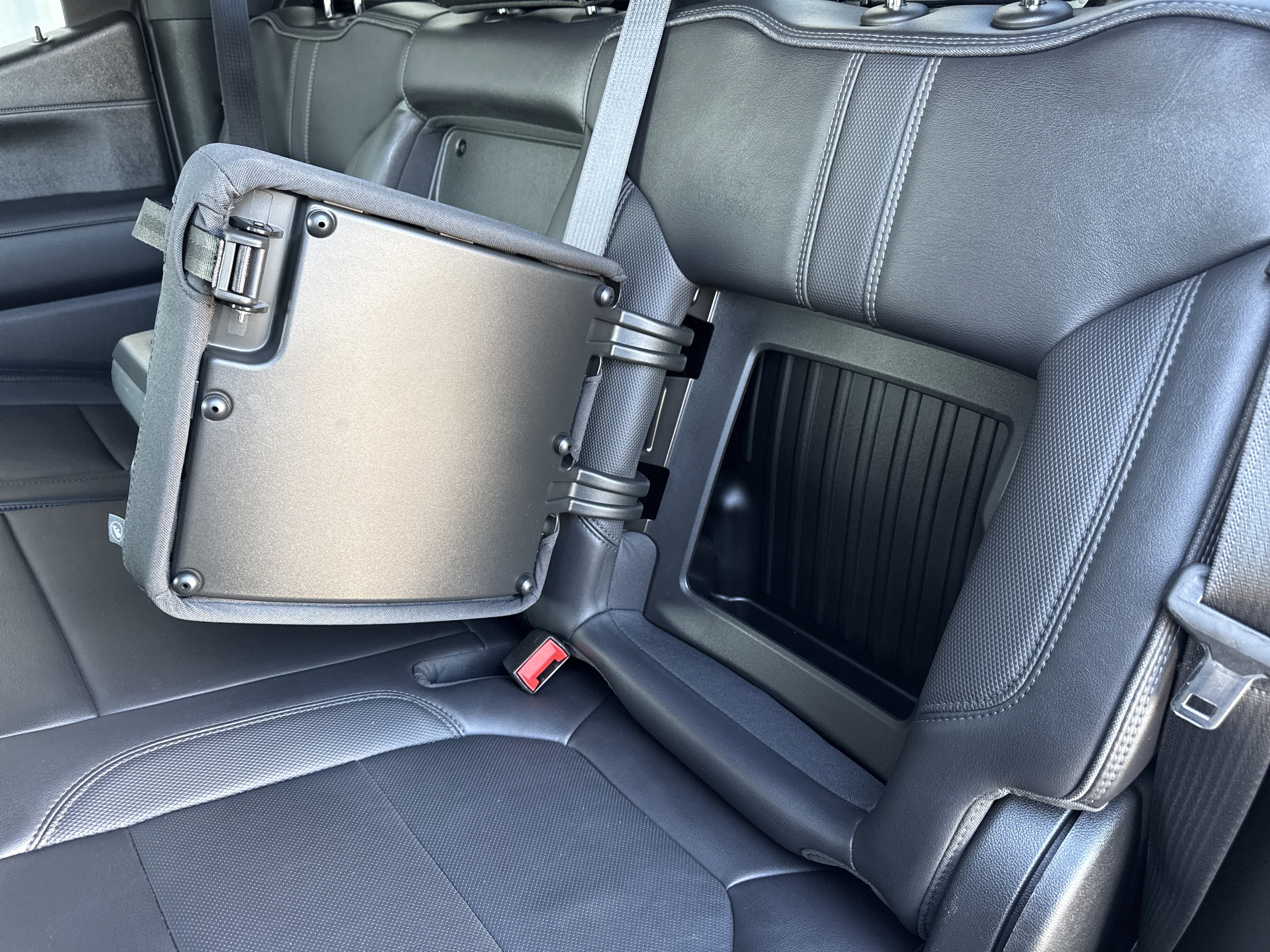 Used 2021 Chevrolet Silverado 1500 High Country w/ Technology Package image 27