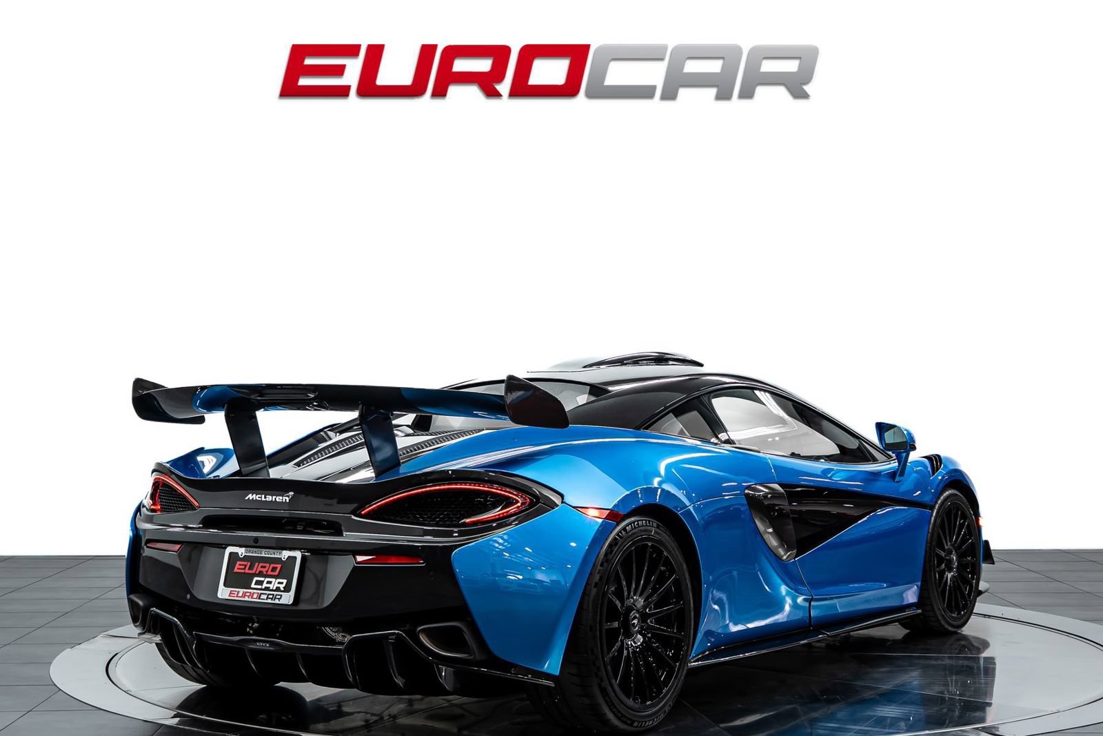 Used 2020 McLaren 620R RWD image 5