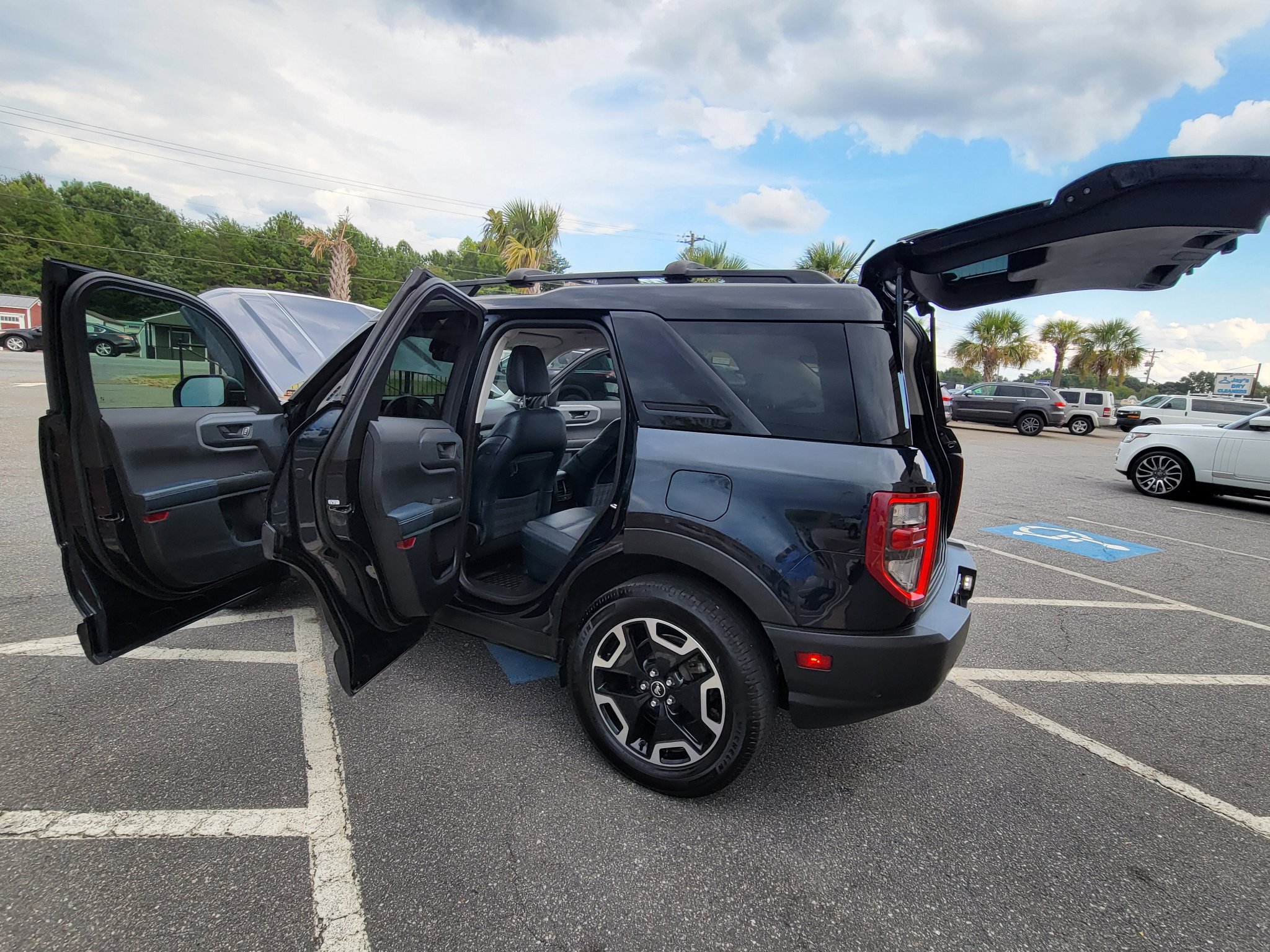 Used 2021 Ford Bronco Sport Outer Banks w/ Outer Banks Package (96D) image 19