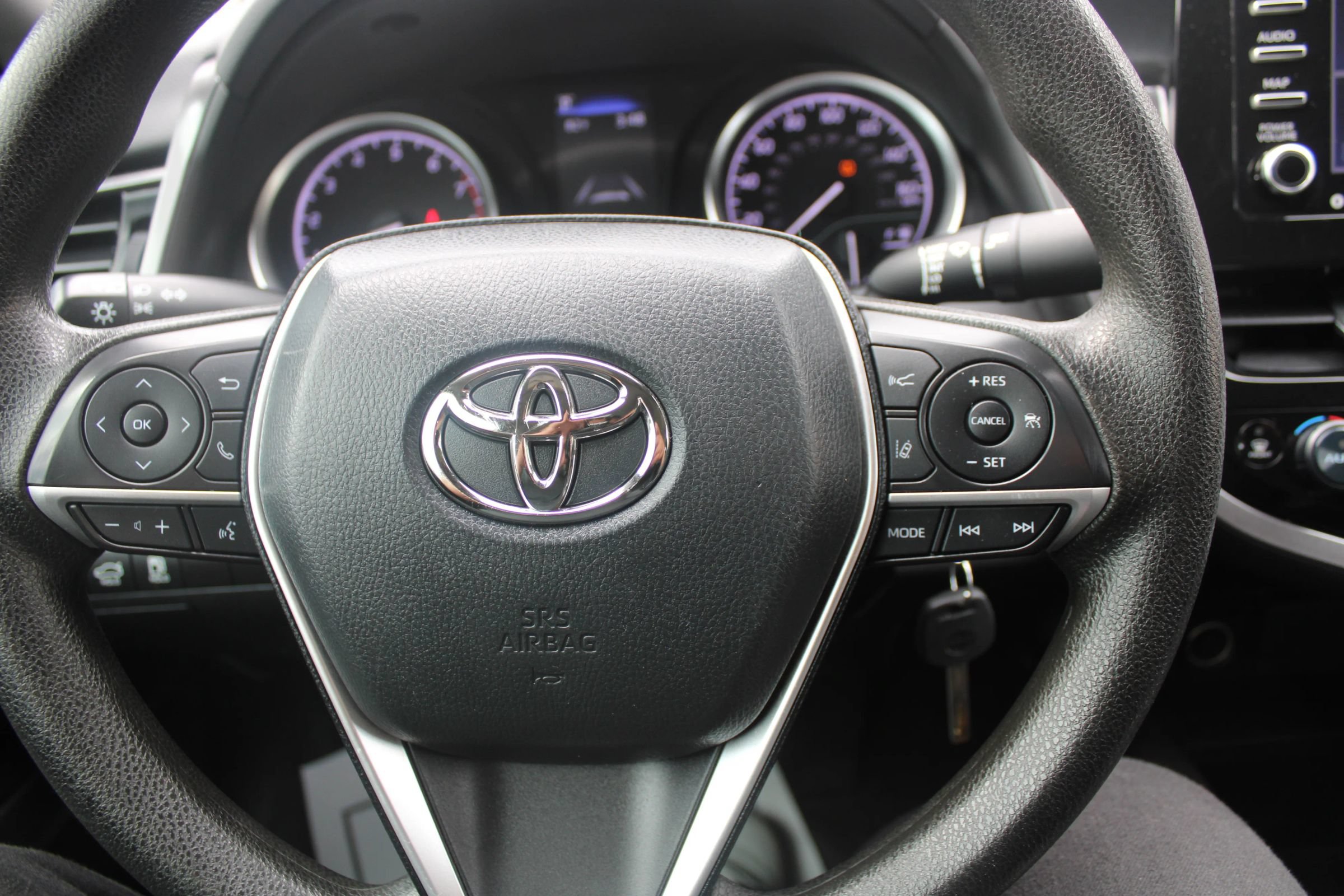 Used 2023 Toyota Camry LE FWD image 12