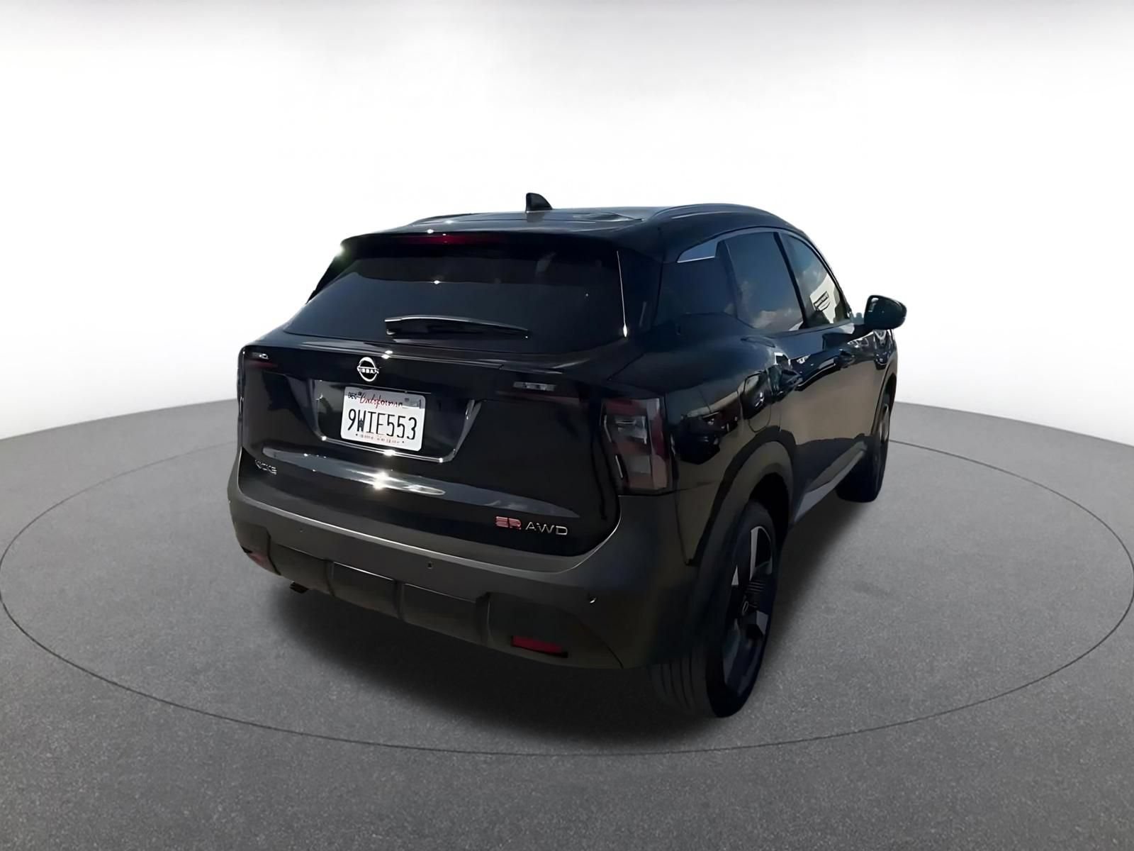 Used 2026 Nissan Kicks SR AWD/4WD image 13