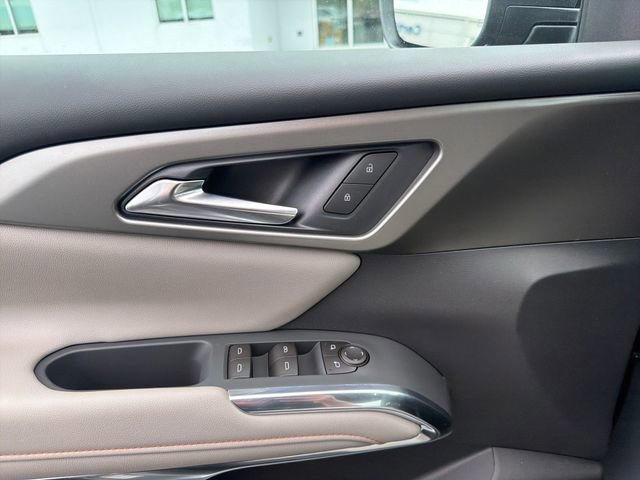 New 2026 Chevrolet Traverse LT w/ Midnight/Sport Edition FWD image 27