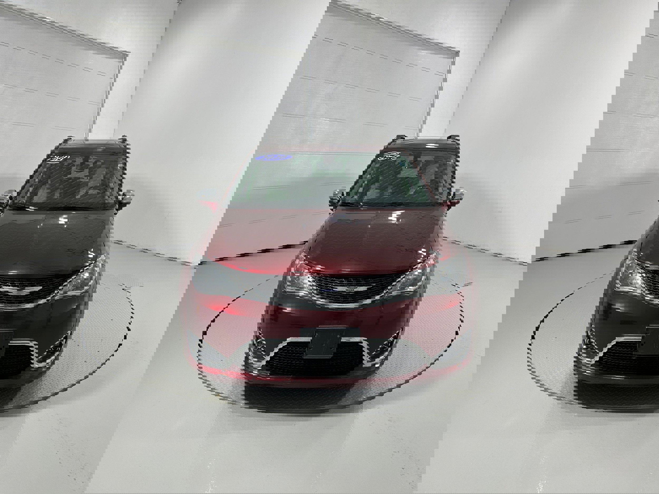 Used 2020 Chrysler Pacifica Limited image 18