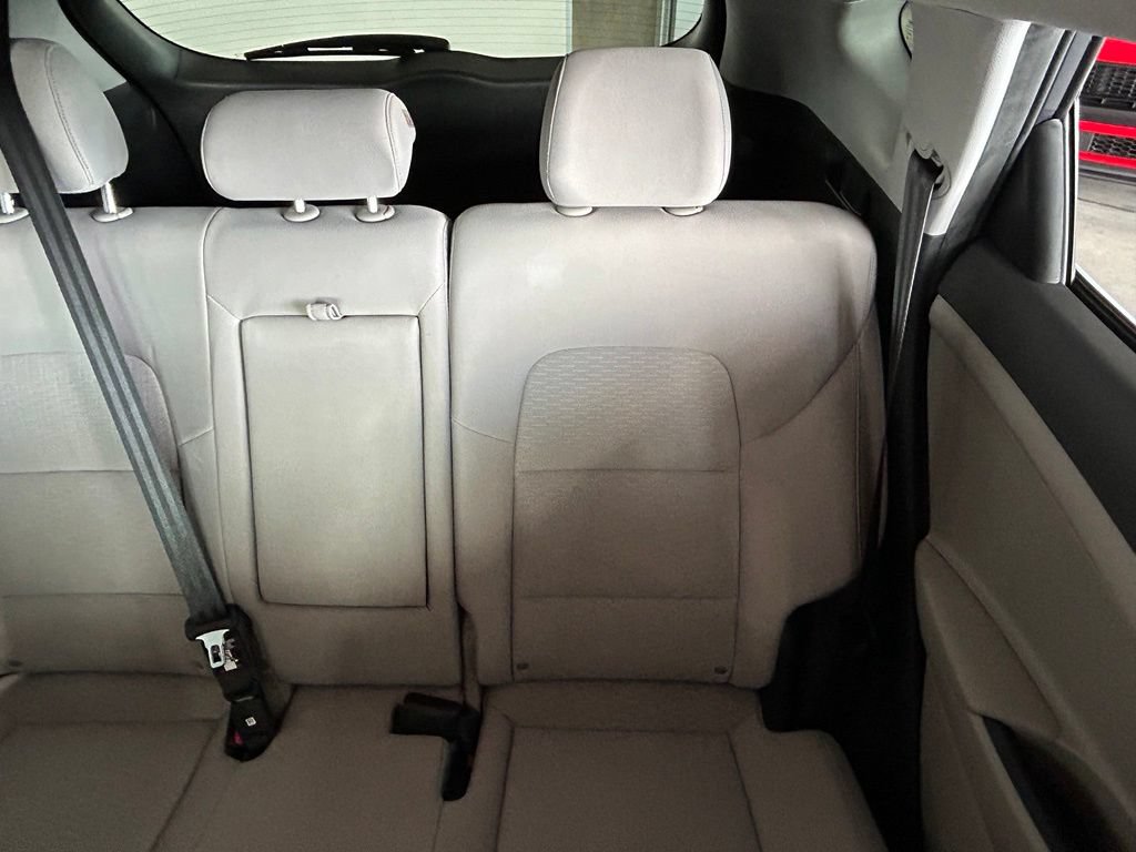 Used 2021 Hyundai Tucson SE w/ Cargo Package FWD image 14