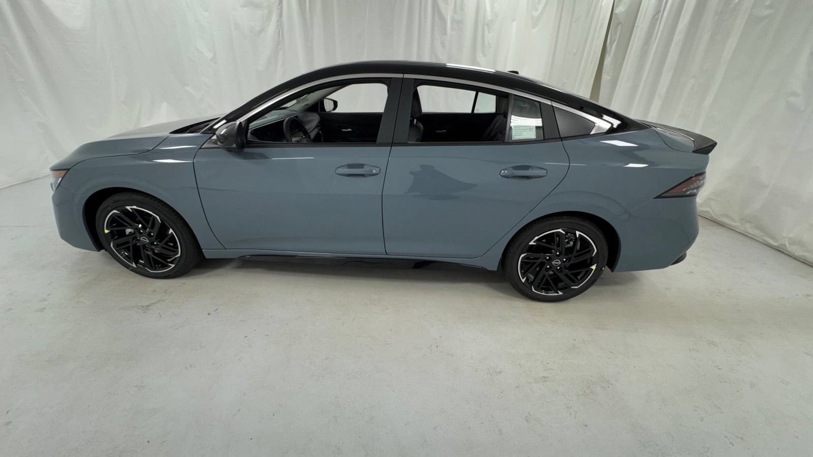 New 2026 Nissan Sentra SR w/ SR Premium Package FWD image 6