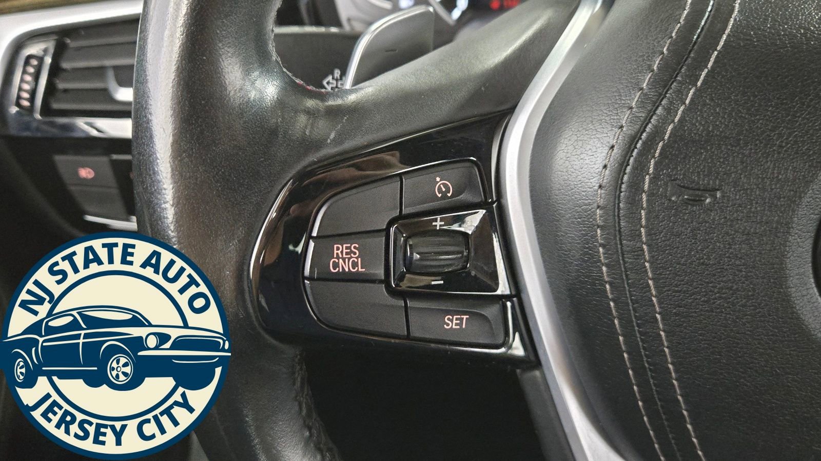 Used 2018 BMW 530i xDrive w/ Premium Package image 11