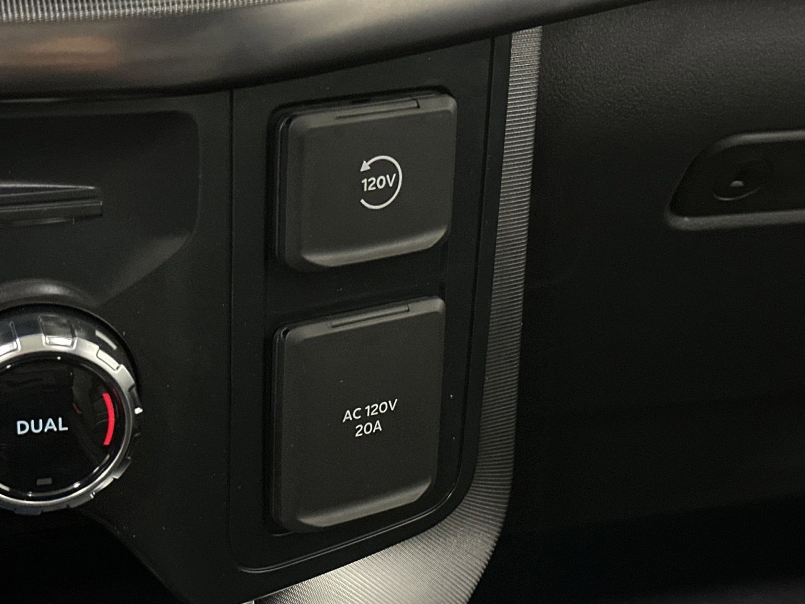 New 2025 Ford F150 Platinum w/ Equipment Group 702A High image 27