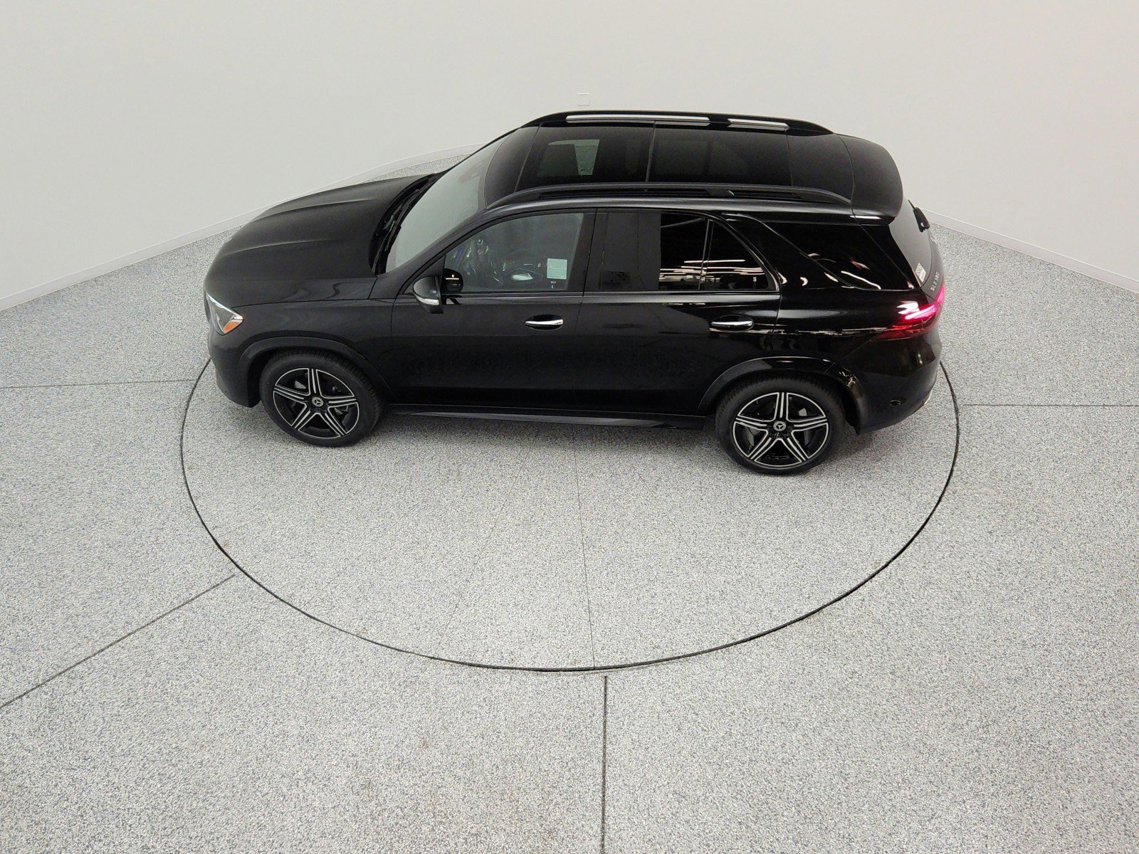 New 2026 Mercedes-Benz GLE 580 4MATIC image 16