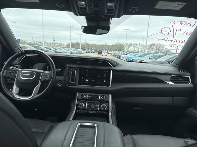 Used 2024 GMC Yukon XL Denali w/ Advanced Technology Package image 22
