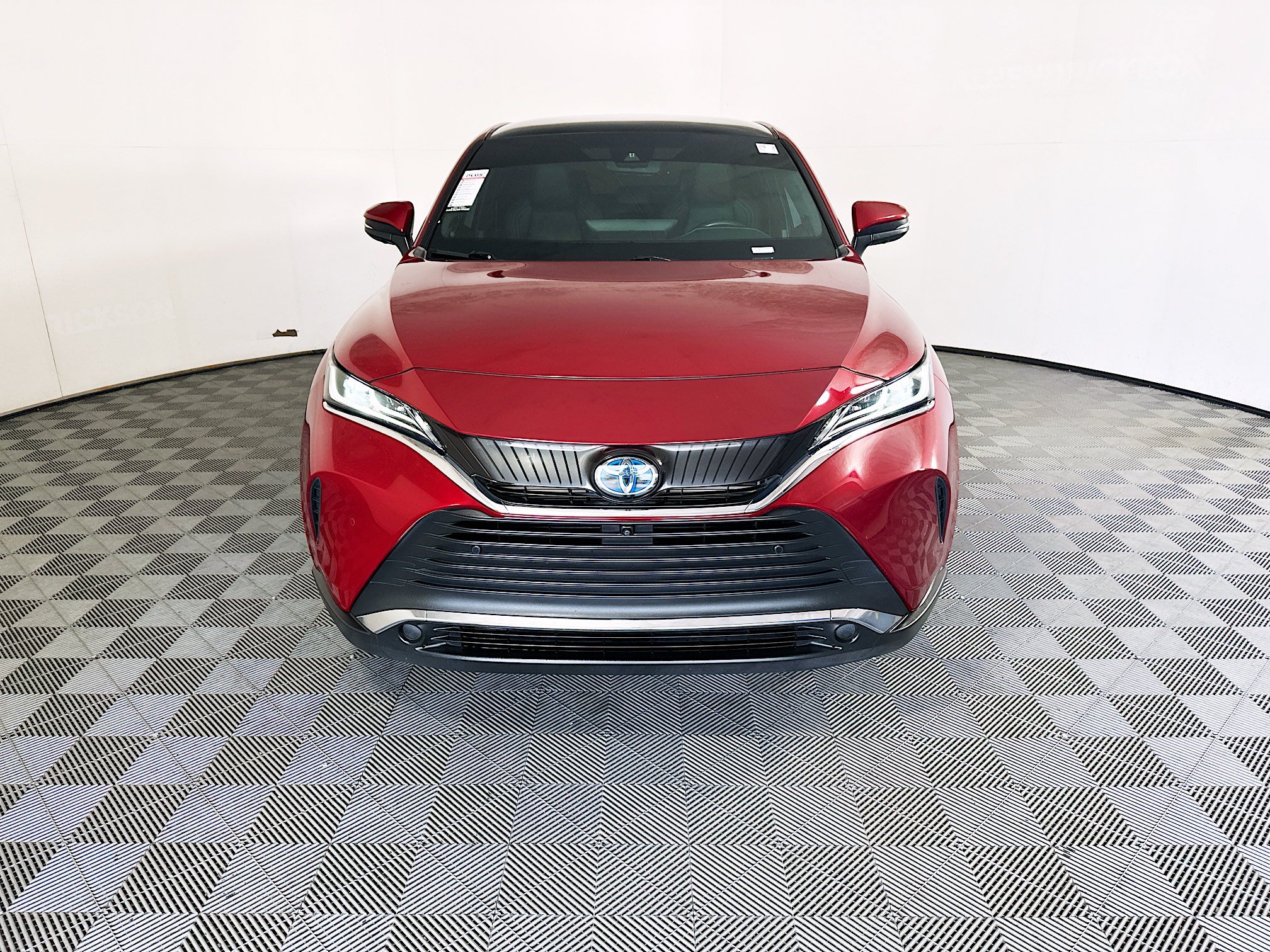 Used 2021 Toyota Venza Limited AWD/4WD image 8