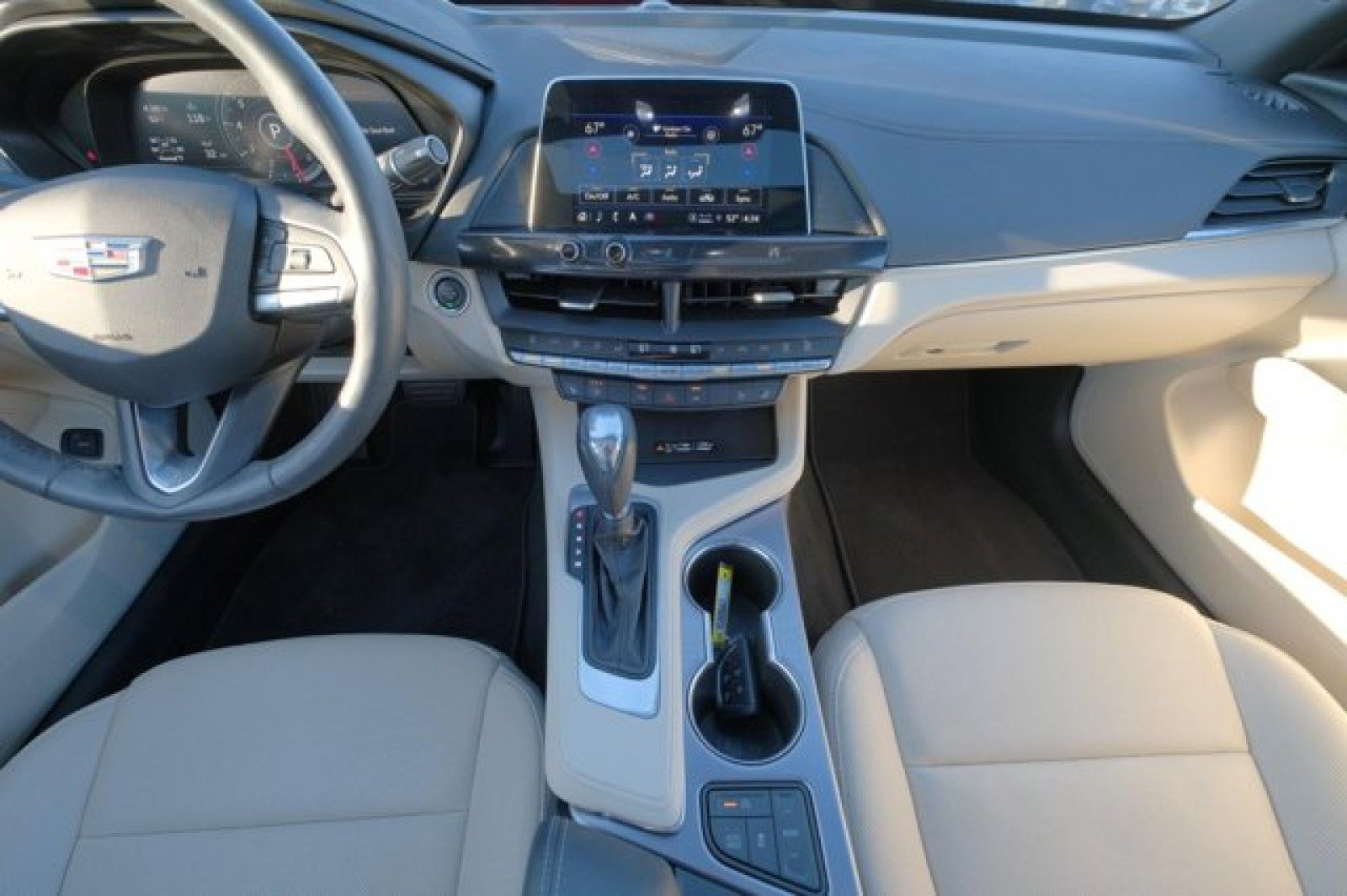 Used 2021 Cadillac CT4 Premium Luxury RWD image 17