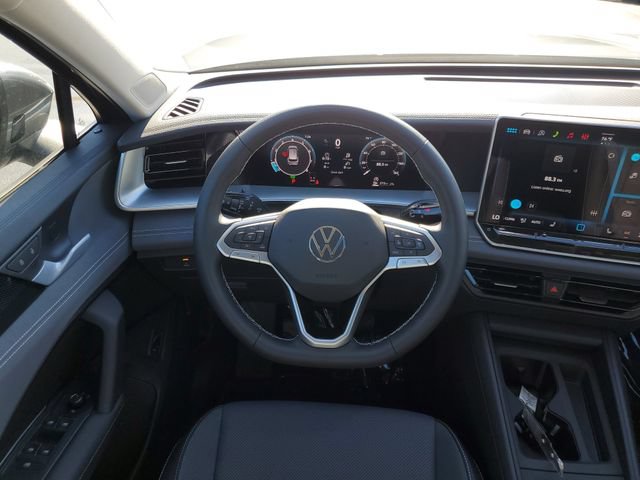 New 2026 Volkswagen Tiguan SE AWD/4WD image 13