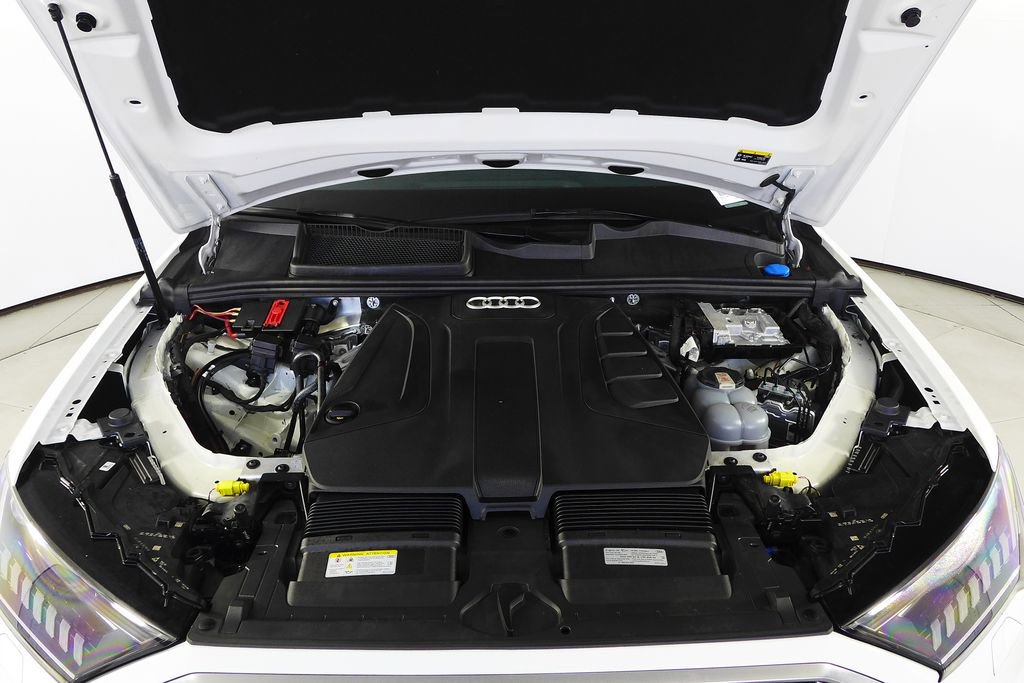 Used 2023 Audi Q7 2.0T Premium Plus w/ Premium Plus Package AWD/4WD image 6