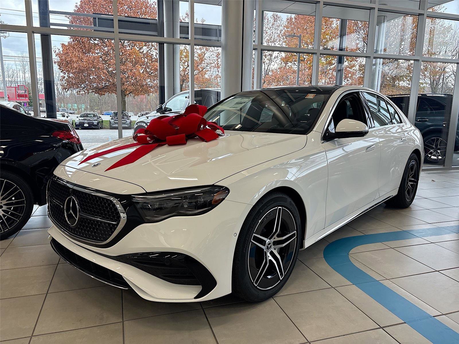 New 2026 Mercedes-Benz E 350 4MATIC Sedan image 2