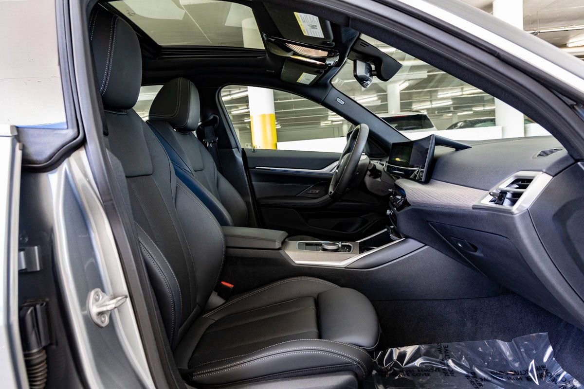 Certified 2025 BMW i4 eDrive40 image 27