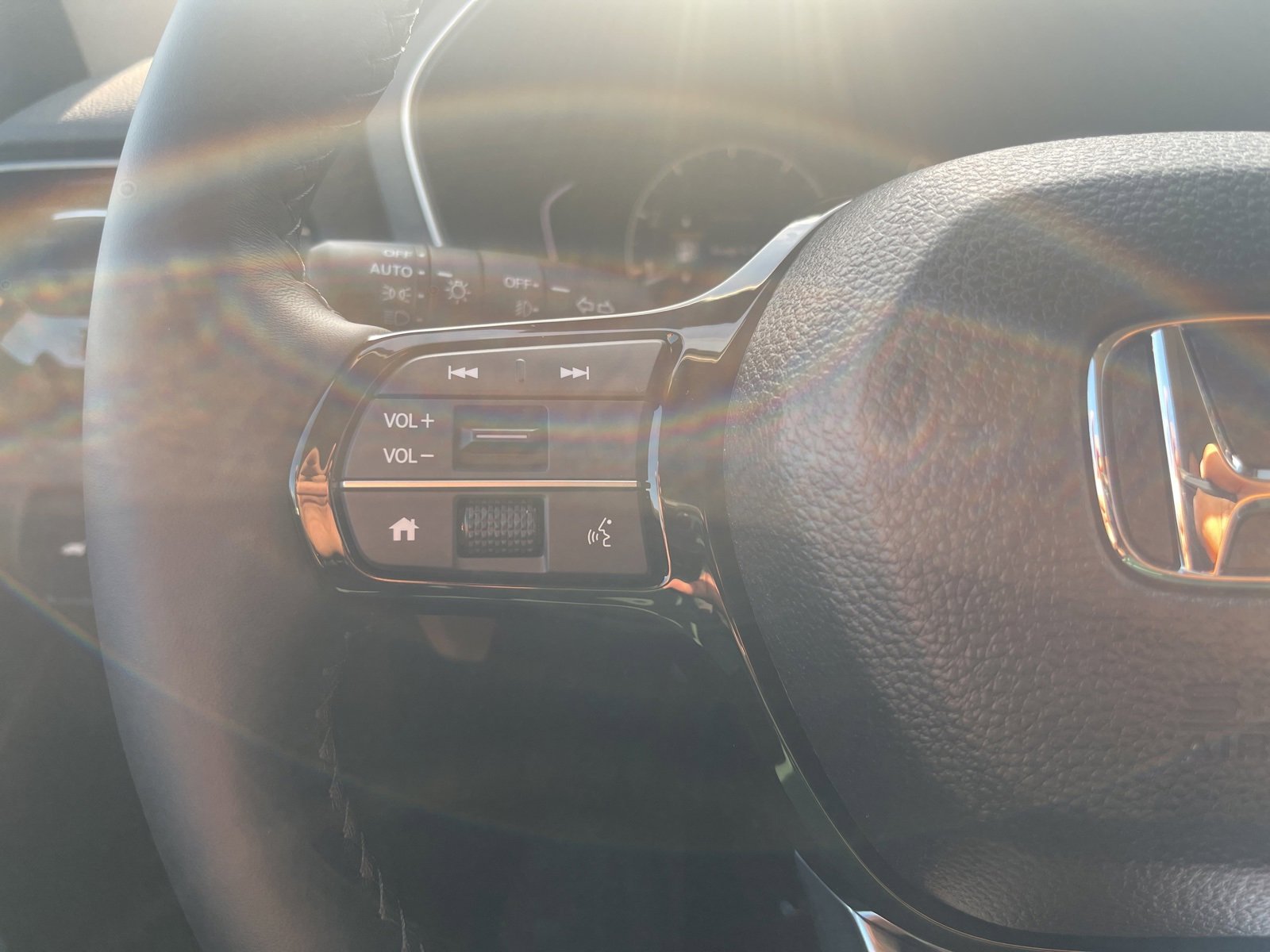 New 2025 Honda Pilot Touring image 28