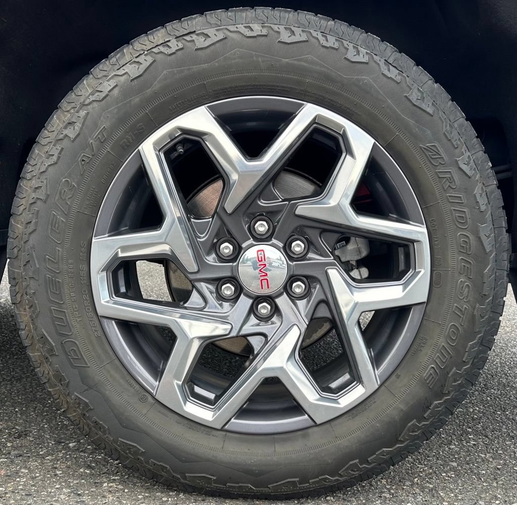 Used 2023 GMC Sierra 1500 SLT w/ SLT Premium Package AWD/4WD image 30