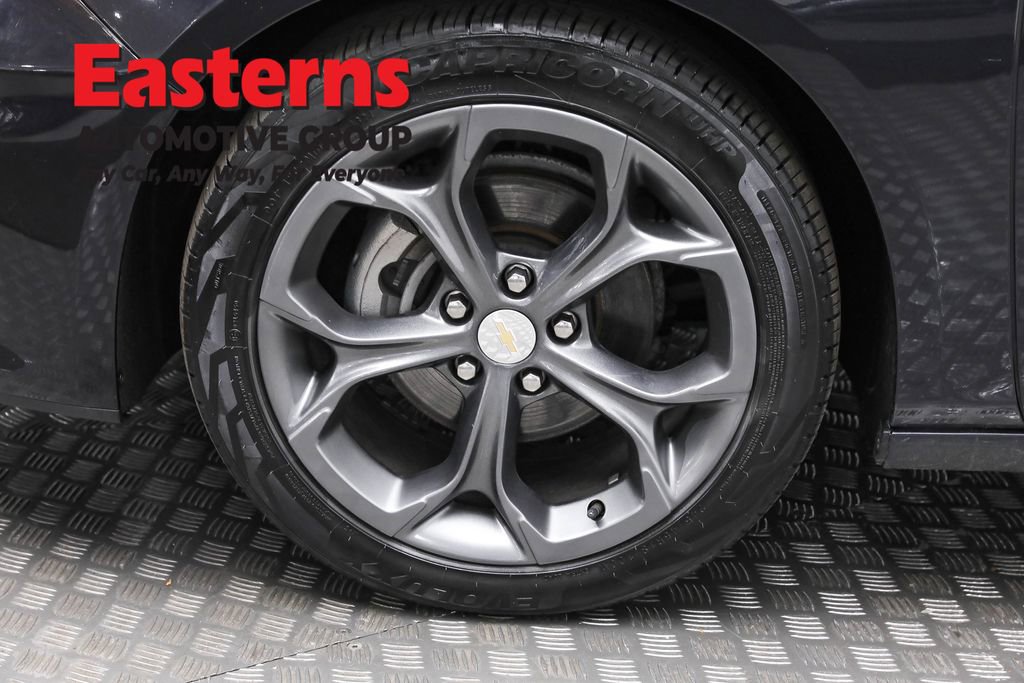 Used 2023 Chevrolet Malibu LT image 32