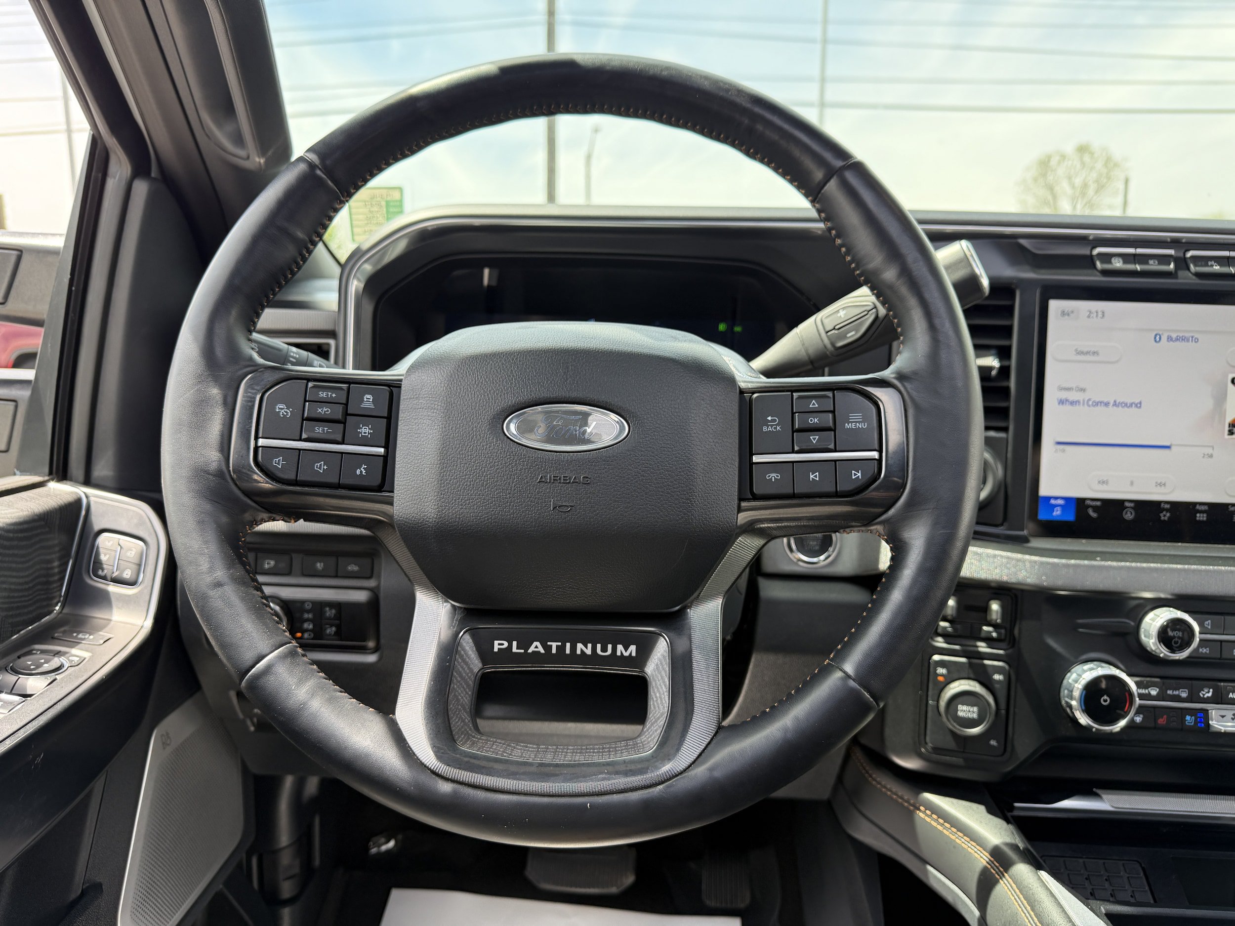 Used 2024 Ford F450 Platinum w/ FX4 Off-Road Package AWD/4WD image 19