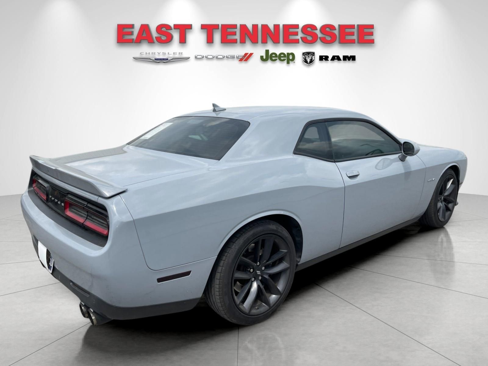 Used 2022 Dodge Challenger R/T w/ Performance Handling Group RWD image 3
