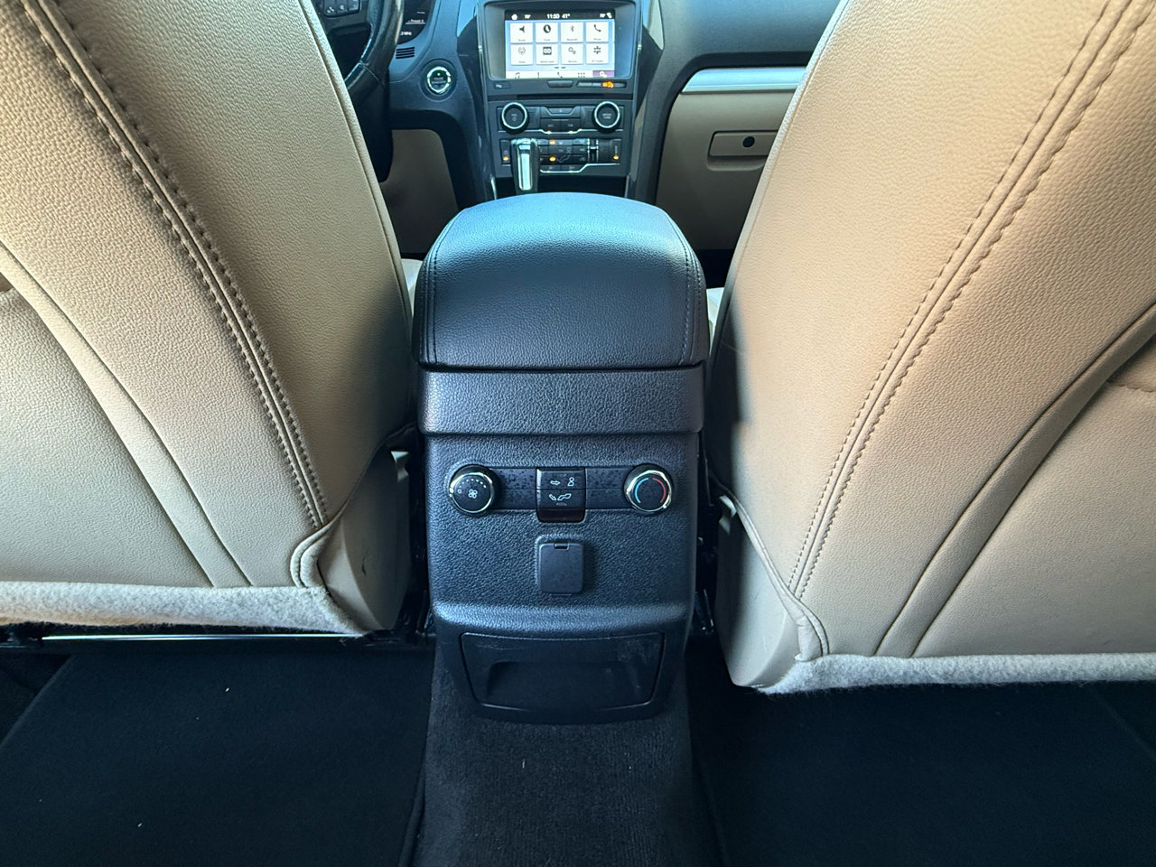 Used 2017 Ford Explorer XLT w/ Equipment Group 202A image 7