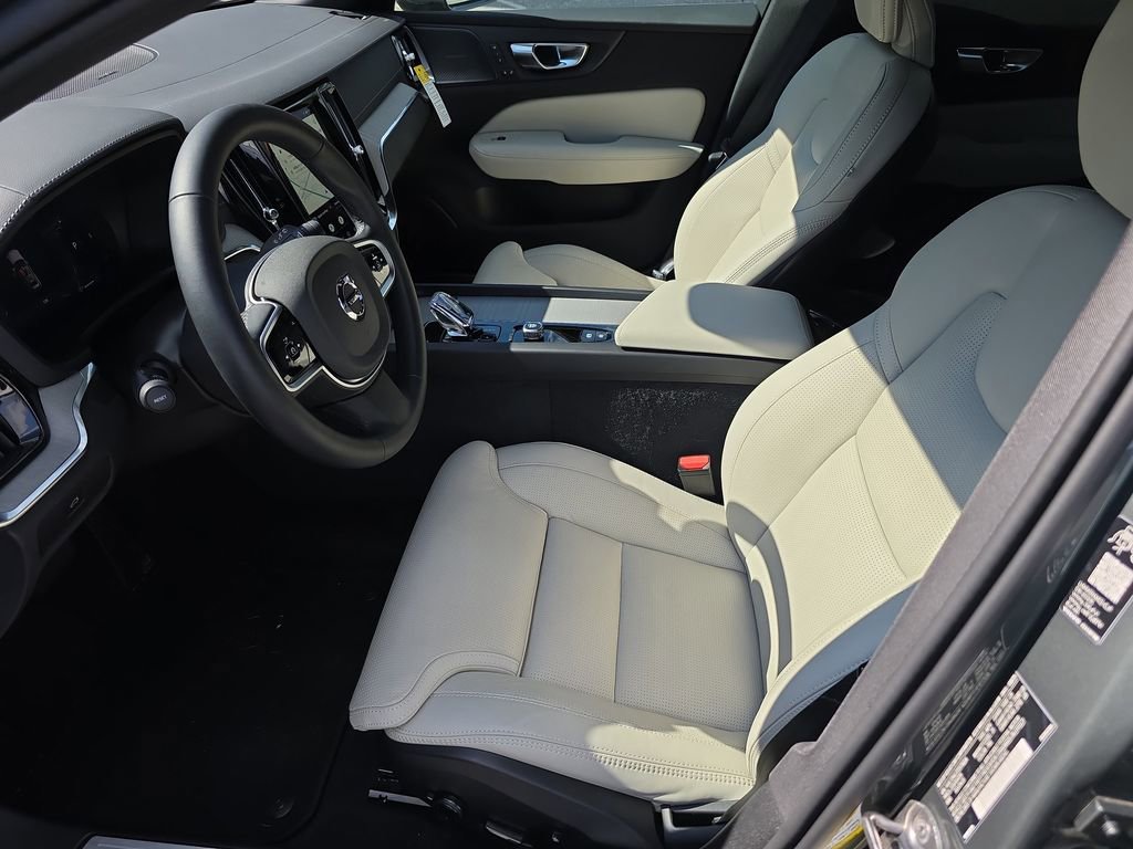 Certified 2026 Volvo V60 B5 Cross Country Ultra w/ Protection Package Premier AWD/4WD image 8