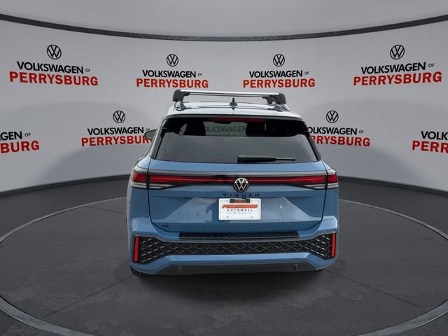 New 2026 Volkswagen Tiguan SE R-Line FWD image 7