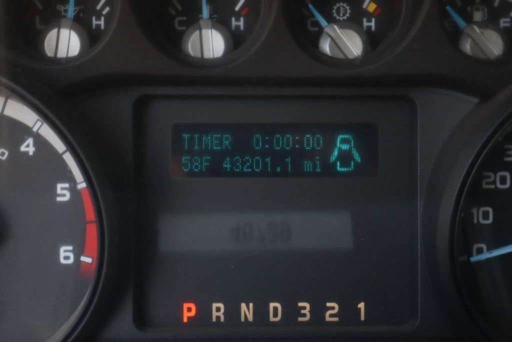 Used 2016 Ford F550 2WD Regular Cab Super Duty image 26