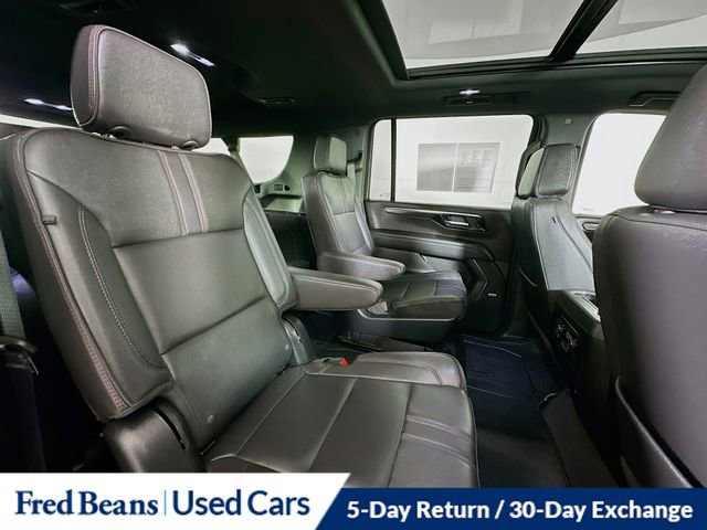 Used 2025 Chevrolet Suburban RST w/ RST Capability Package image 32