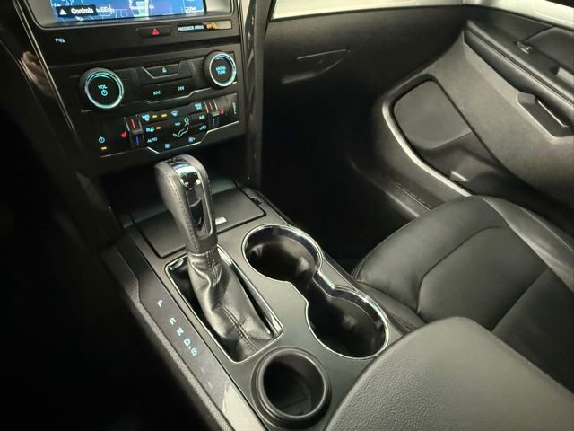 Used 2017 Ford Explorer XLT w/ Equipment Group 202A image 24