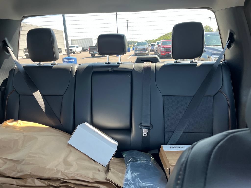 New 2026 Ford F550 4x4 Crew Cab image 14