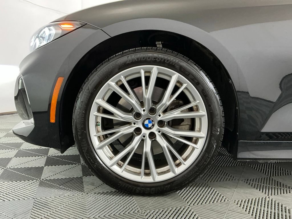 Used 2023 BMW 330i Sedan w/ Premium Package RWD image 31