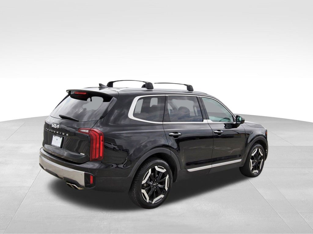 Used 2025 Kia Telluride S image 4