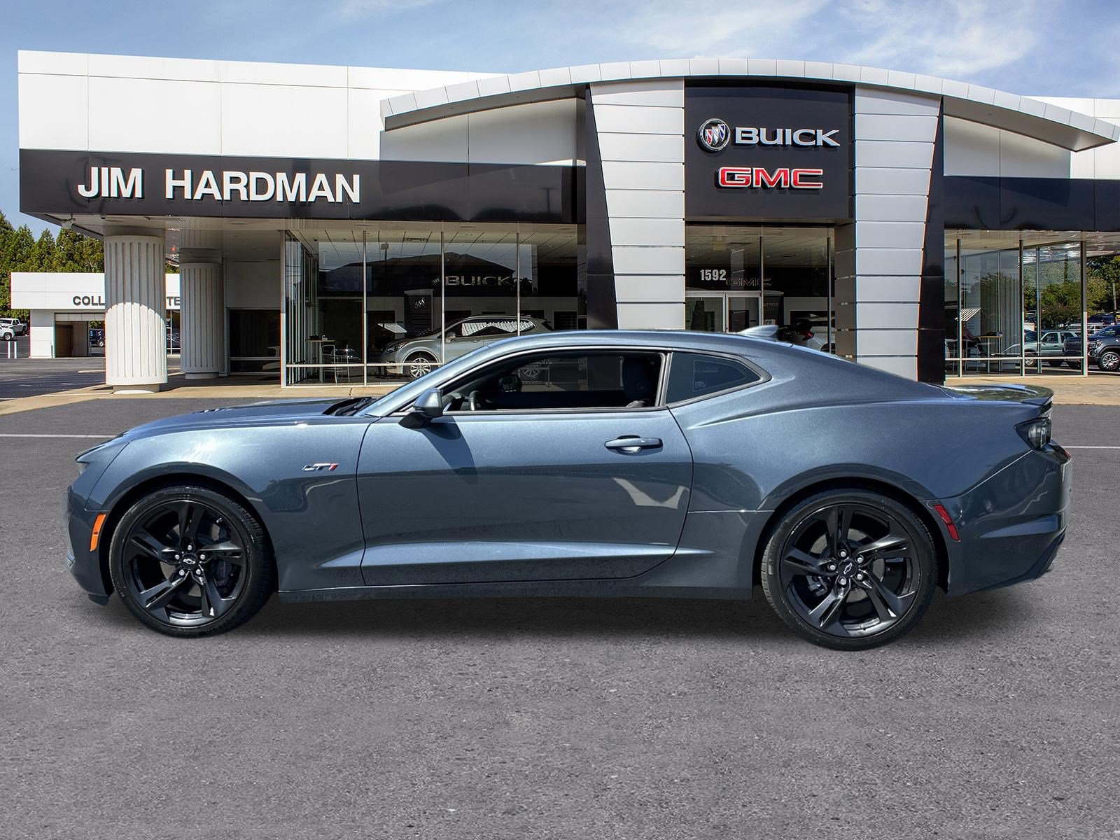 Used 2022 Chevrolet Camaro LT w/ RS Package RWD image 4