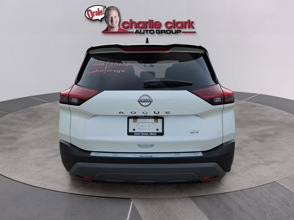 Used 2022 Nissan Rogue SV image 6