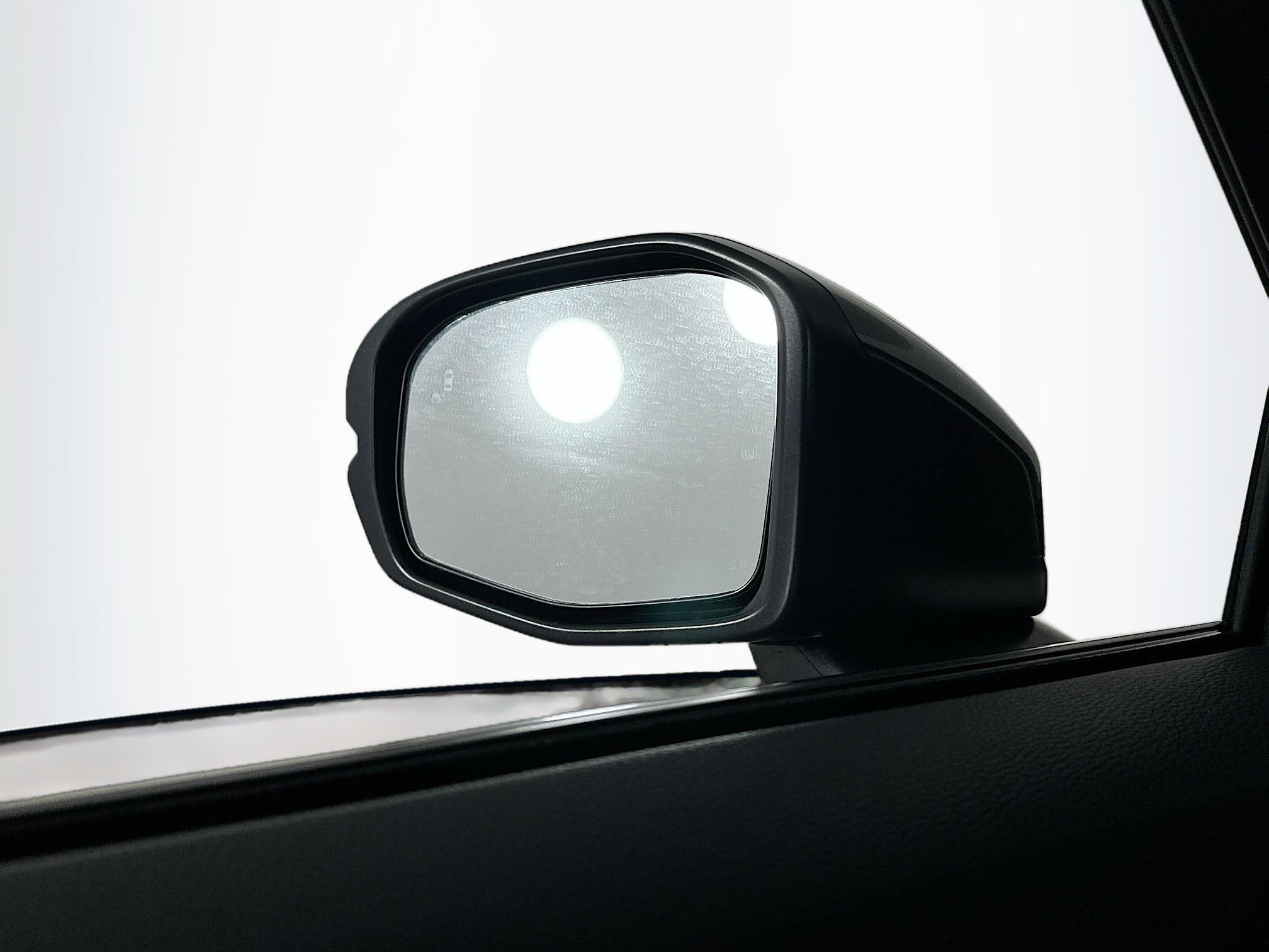 Used 2025 Honda CR-V EX-L image 16