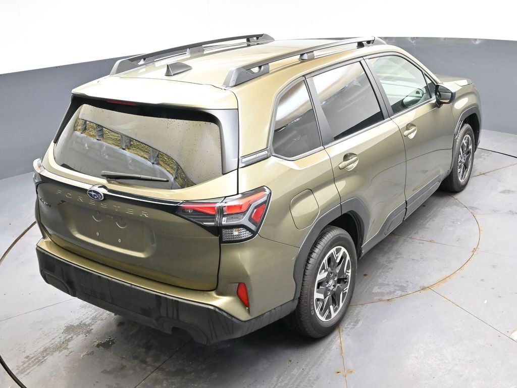 Used 2025 Subaru Forester Premium AWD/4WD image 41