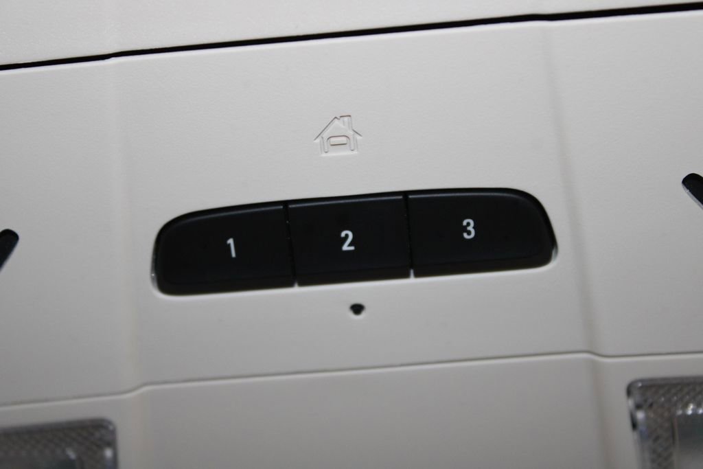 Used 2024 Buick Enclave Essence w/ Technology Package image 52