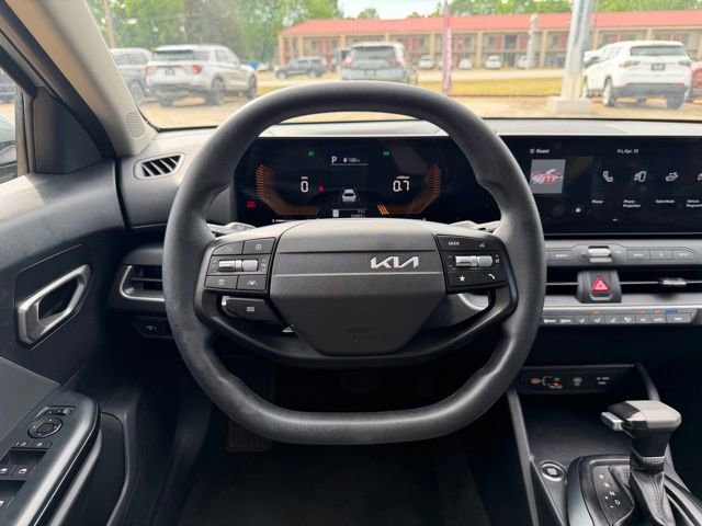 Used 2025 Kia K4 FWD image 27