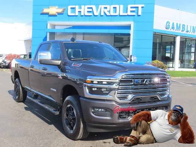 Used 2025 RAM 3500 Laramie AWD/4WD image 1