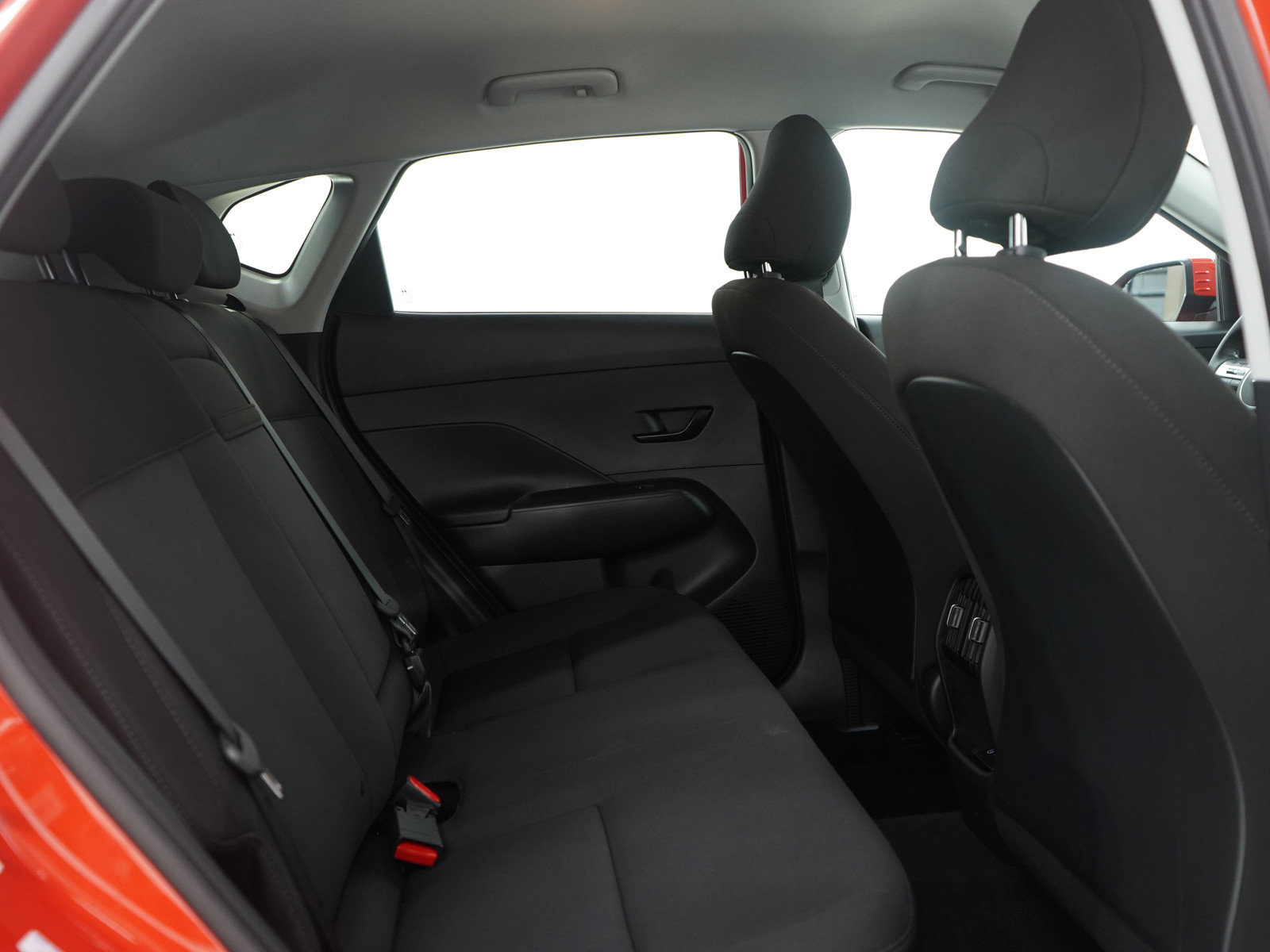 Used 2025 Hyundai Kona SEL image 12